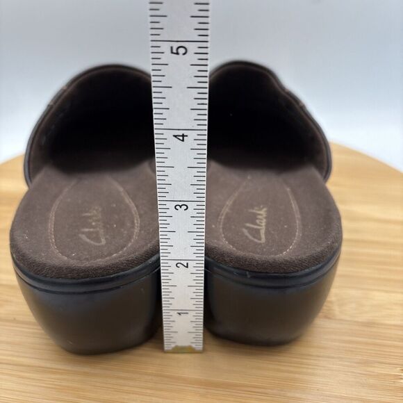 Clarks 35325 Womens size 10 Brown Leather Slip-On Mules comfort cushioned - Picture 6 of 8